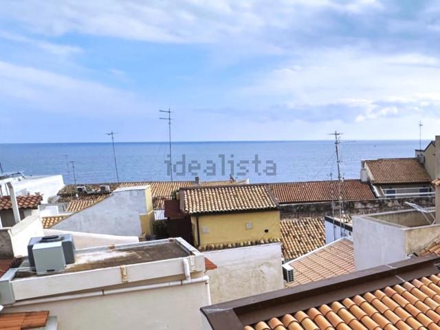Appartamento in vendita di 200 m² in Via Larga