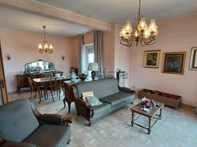 Appartamento in vendita di 200 m² in Via Lecce, 31