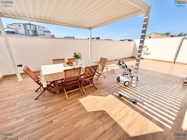 Appartamento in vendita di 200 m² in Via Luca Giordano