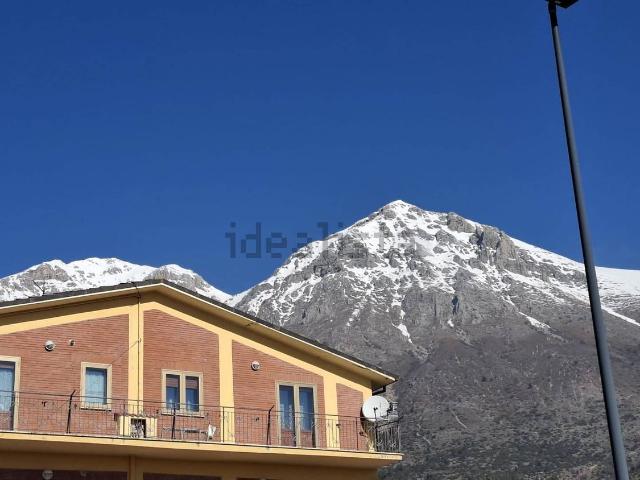 Appartamento in vendita di 200 m² in Via Monte Velino, 8