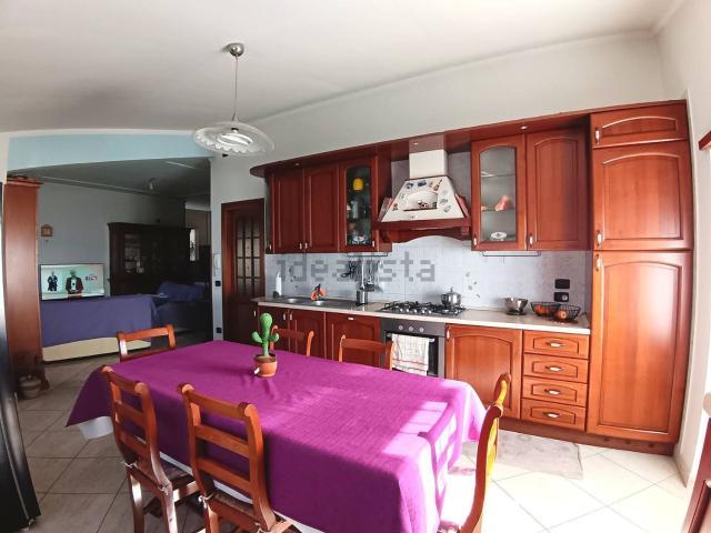 Appartamento in vendita di 200 m² in Via Monte Velino, 8