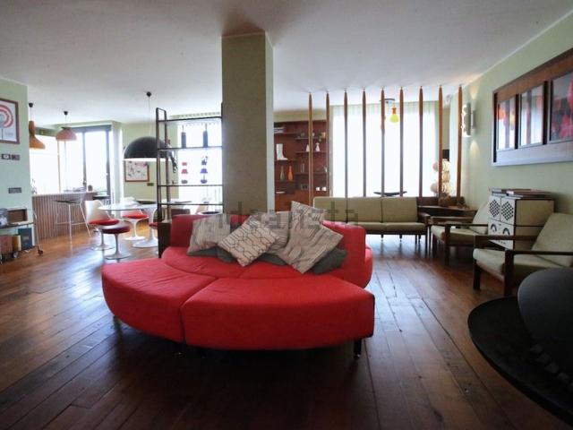 Appartamento in vendita di 200 m² in Via Morimondo