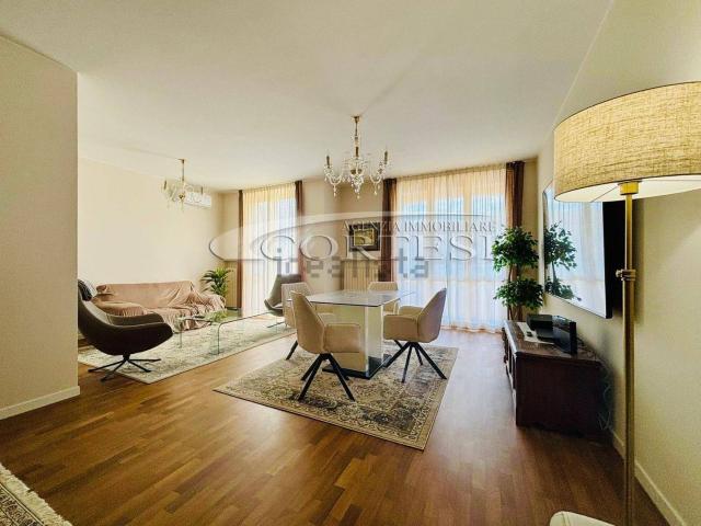 Appartamento in vendita di 200 m² in Via Madonna A Mare