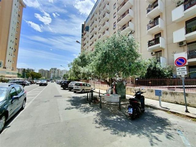 Appartamento in vendita di 200 m² in Via Mariano D&apos Amelio