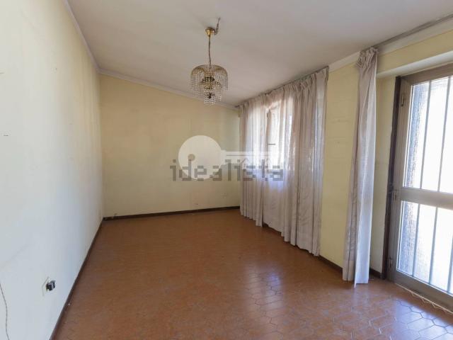 Appartamento in vendita di 200 m² in Via Martiri della Libertà, 207