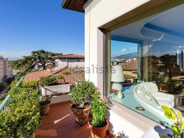 Appartamento in vendita di 200 m² in Via Solferino