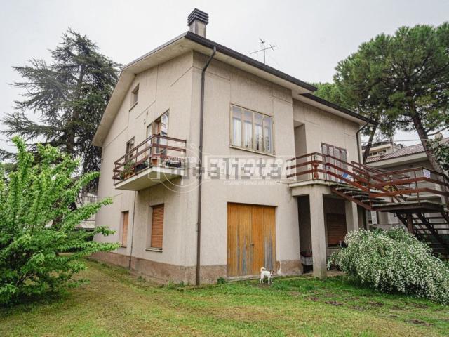 Appartamento in vendita di 200 m² in Via Sabotino