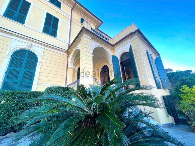 Appartamento in vendita di 200 m² in Via San Michele, 20