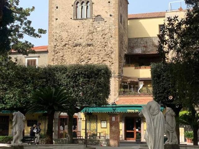 Appartamento in vendita di 200 m² in Via San Benedetto
