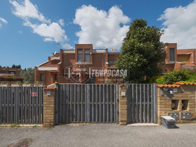 Appartamento in vendita di 200 m² in Via San Giuseppe da Leonessa, 18