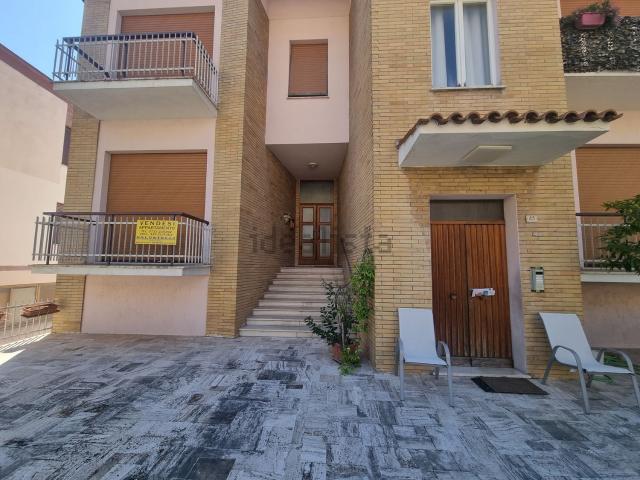Appartamento in vendita di 200 m² in Via Santa Croce