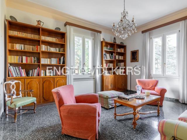 Appartamento in vendita di 200 m² in Via Porrettana, 177