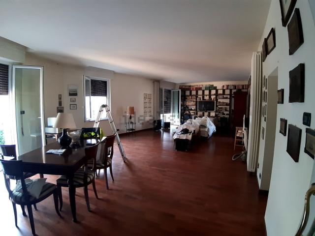 Appartamento in vendita di 200 m² in Via Panfilio