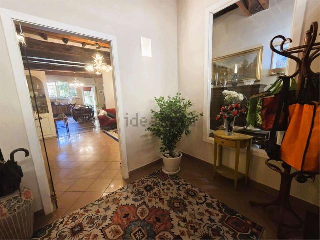 Appartamento in vendita di 200 m² in Via Paolo Guaitoli