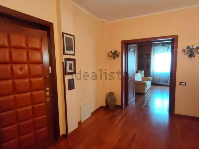 Appartamento in vendita di 200 m² in Via Plebis Rea