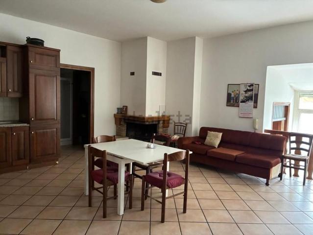 Appartamento in vendita di 200 m² in Via Principe Umberto