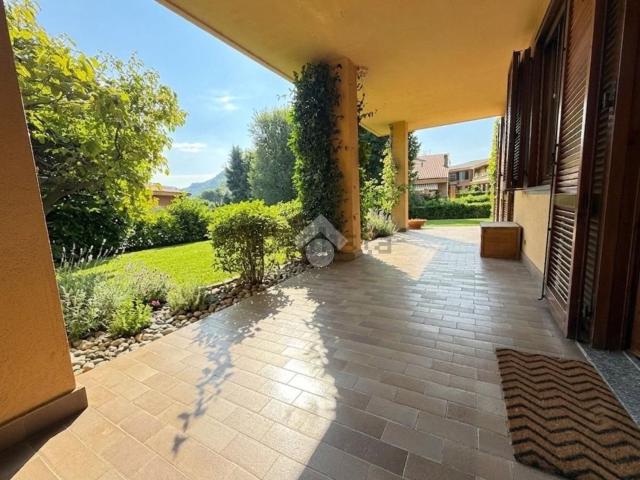 Appartamento in vendita di 200 m² in Via Privata delle Betulle, 14