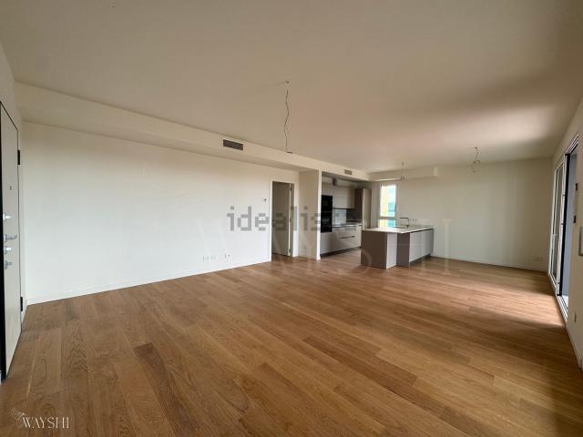 Appartamento in vendita di 200 m² in Via Privata Massimiano
