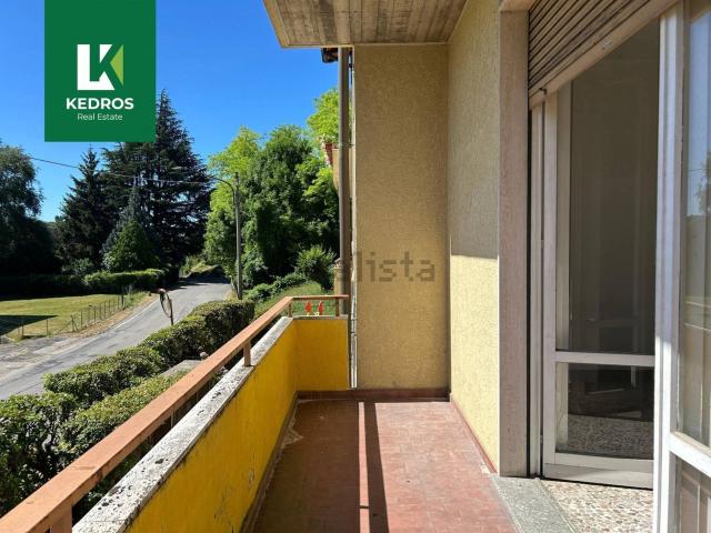 Appartamento in vendita di 200 m² in Via Provinciale la Rasa, 51