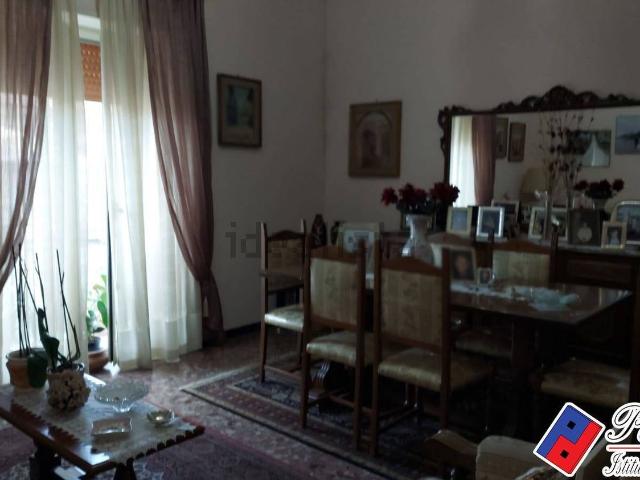 Appartamento in vendita di 200 m² in Via Roma