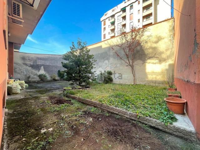Appartamento in vendita di 200 m² in Via Roma, 8