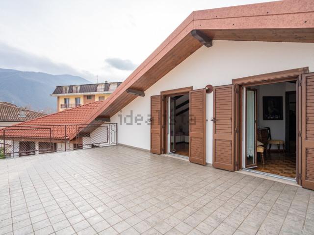 Appartamento in vendita di 200 m² in Via Torino, 11