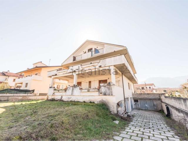 Appartamento in vendita di 200 m² in Via Torrone, 19