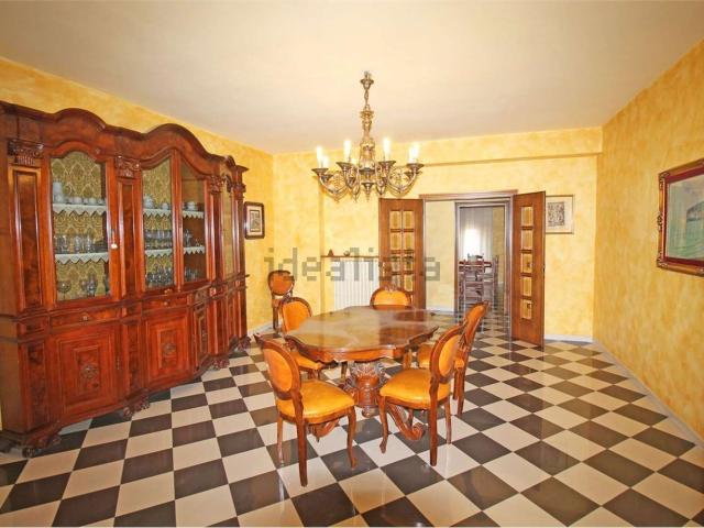 Appartamento in vendita di 200 m² in Via Venezia, 75