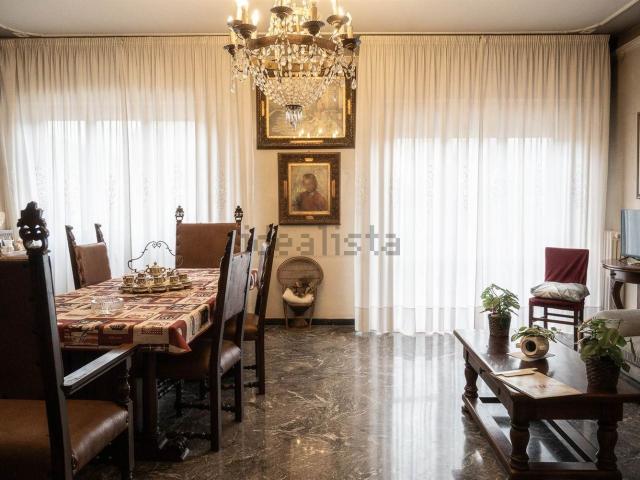 Appartamento in vendita di 200 m² in Via Vittorio Emanuele