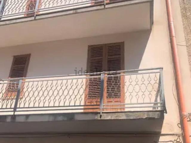 Appartamento in vendita di 200 m² in Via Vittorio Emanuele Orlando