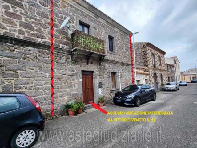 Appartamento in vendita di 200 m² in Via Vittorio Veneto, 12