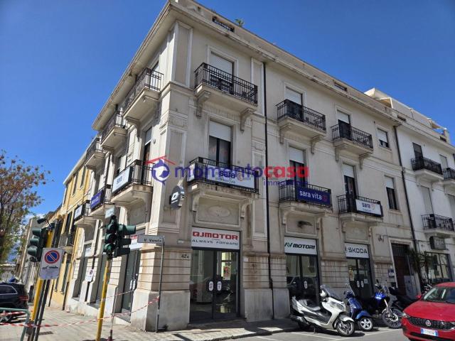Appartamento in vendita di 200 m² in Via Vittorio Veneto, 42