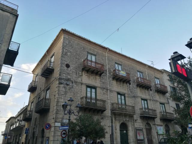 Appartamento in vendita di 200 m² in Via VIII Emanuele, 16