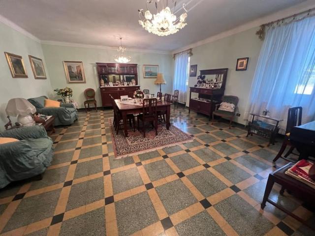 Appartamento in vendita di 200 m² in Via XX Settembre, 55041