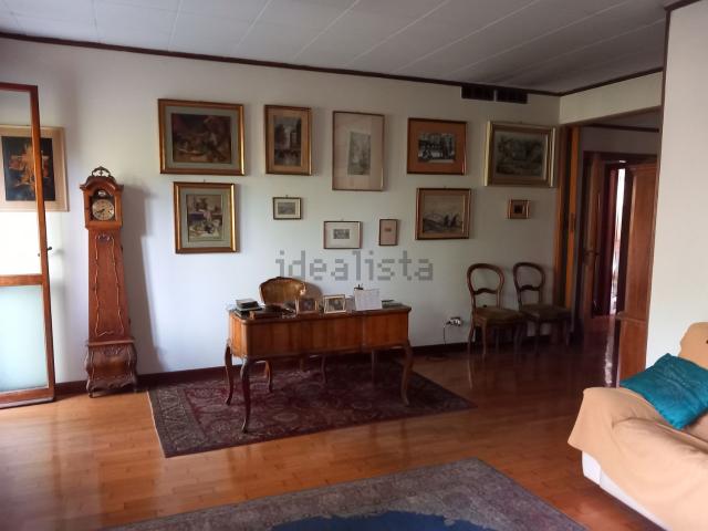 Appartamento in vendita di 200 m² in Viale Trento