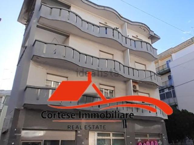 Appartamento in vendita di 200 m² in Viale Zecchino, 126