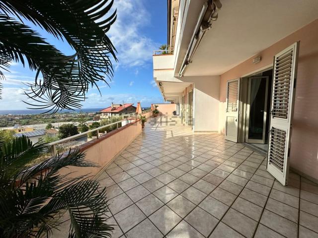 Appartamento in vendita di 200 m² in Viale delle Terme, 47