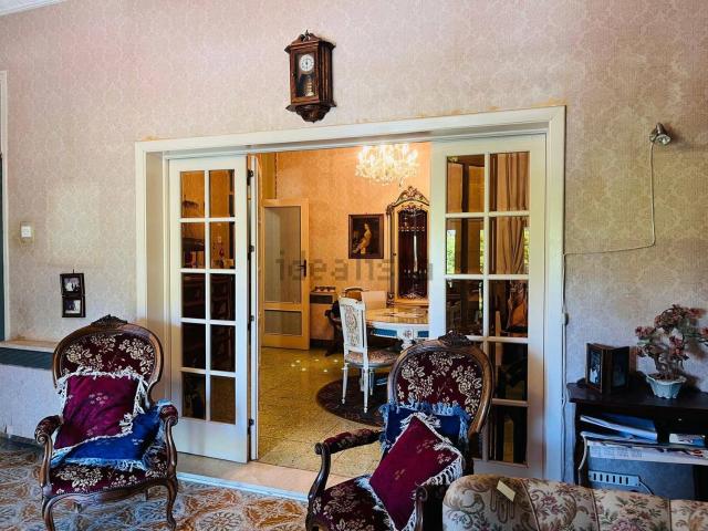 Appartamento in vendita di 200 m² in Viale Roma, 65