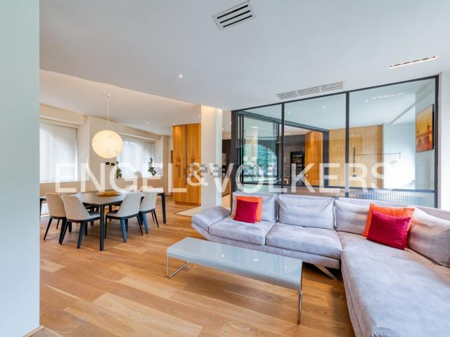 Appartamento in vendita di 200 m² in Borgo Pietro Wuhrer