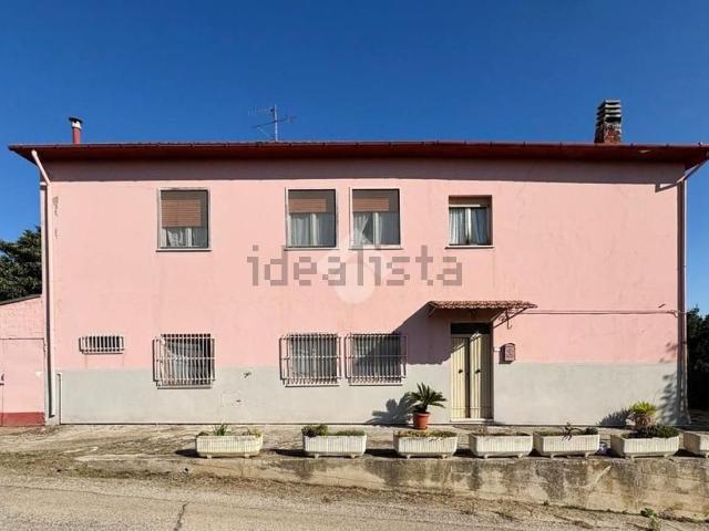Appartamento in vendita di 200 m² in Contrada Perazza, 174