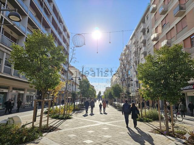 Appartamento in vendita di 200 m² in Corso Umberto I, 31