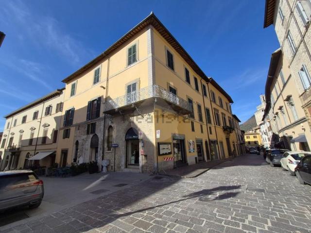 Appartamento in vendita di 200 m² in Corso Giuseppe Garibaldi, 32