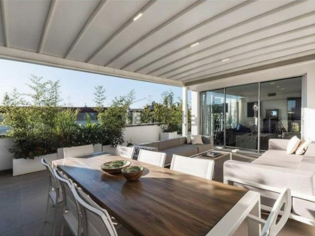 Appartamento in vendita di 200 m² in Corso Sandro Cabassi, 40