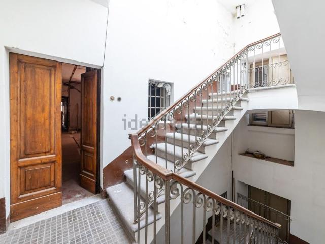 Appartamento in vendita di 200 m² in Largo Cesare Battisti, 8