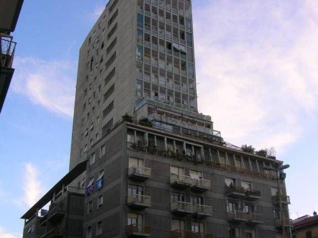Appartamento in vendita di 200 m² in Piazza Giulio Beverini, 7