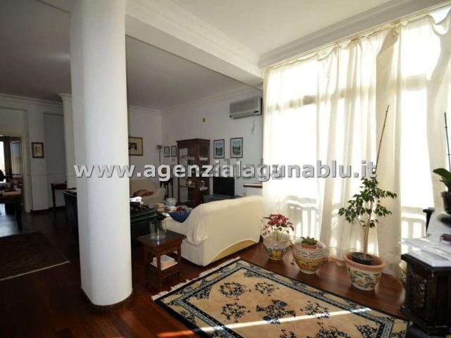 Appartamento in vendita di 200 m² in Piazza Mokarta