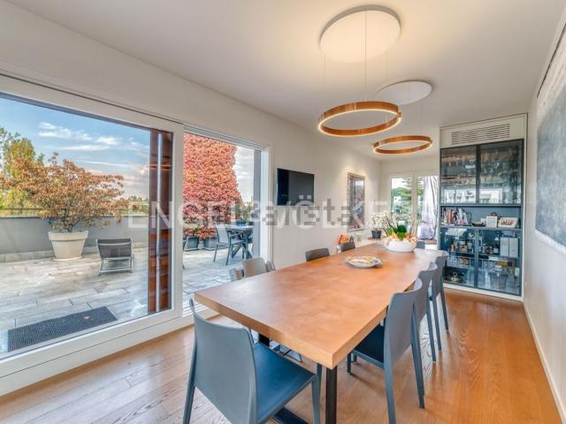 Appartamento in vendita di 201 m² in Via C. dell&apos  Acqua, 1