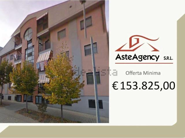 Appartamento in vendita di 201 m² in Via Antonio De Curtis, 4