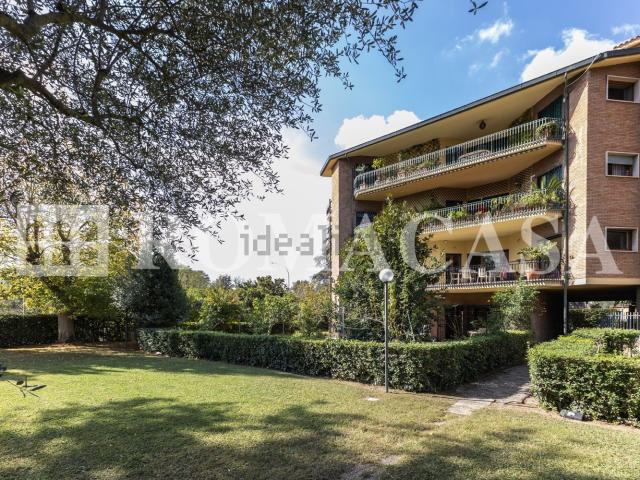 Appartamento in vendita di 201 m² in Via Giulio Aristide Sartorio