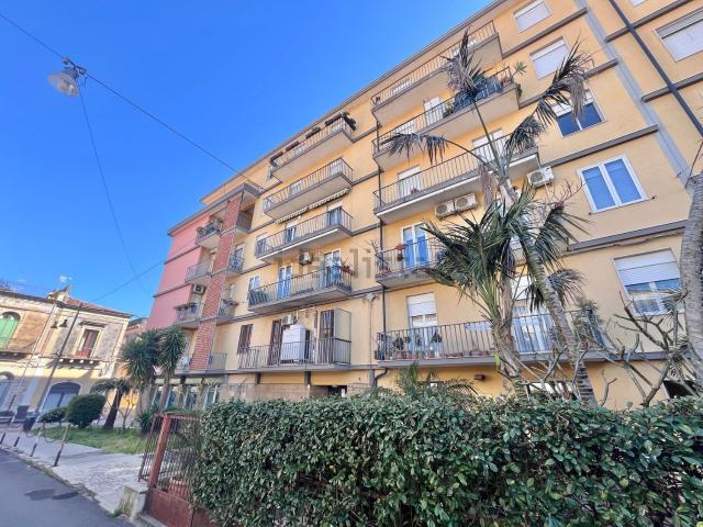 Appartamento in vendita di 201 m² in Via Gioeni, 2